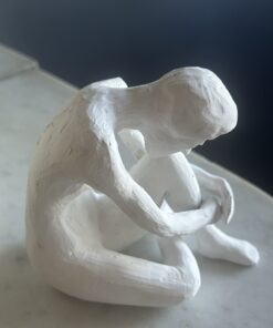 Rose – Sculpture en argile blanche faite à la main, création artisanale unique