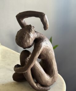 sculpture en argile faite à la main eve